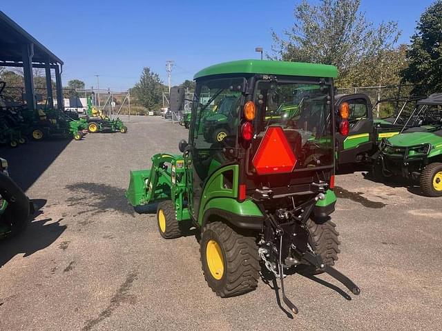 Image of John Deere 1025R equipment image 4