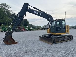 2019 John Deere 135G Equipment Image0