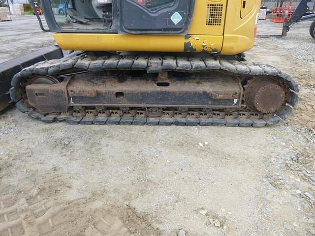 Image of John Deere 135G equipment image 4