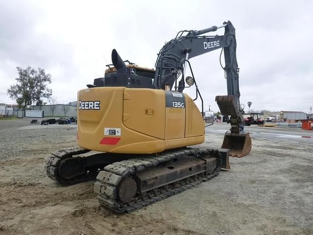 Image of John Deere 135G equipment image 2