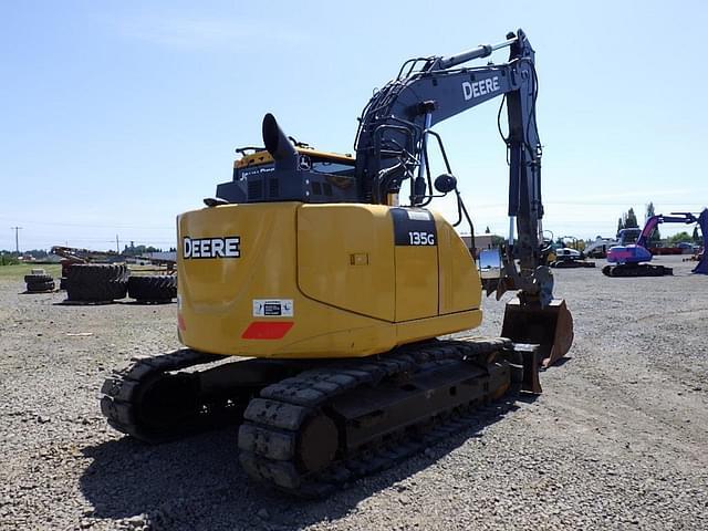 Image of John Deere 135G equipment image 3