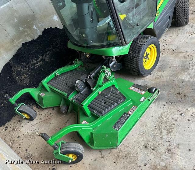 Image of John Deere 1575 equipment image 2