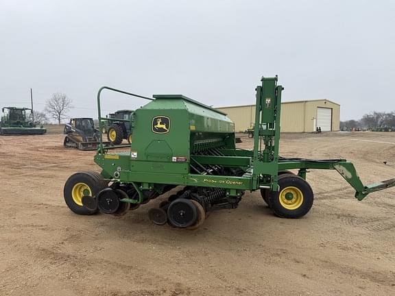 Image of John Deere 1590 equipment image 1