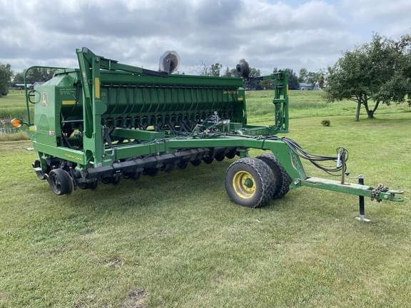 Image of John Deere 1590 equipment image 3