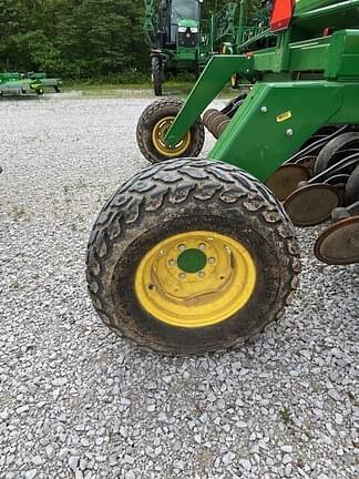 Image of John Deere 1590 equipment image 1