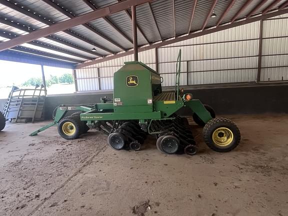 Image of John Deere 1590 equipment image 2