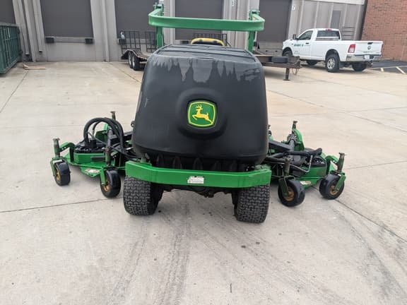 Image of John Deere 1600 Turbo III equipment image 4