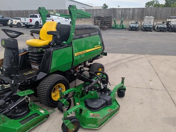 Image of John Deere 1600 Turbo III equipment image 1