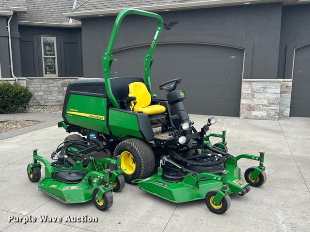 Image of John Deere 1600 Turbo III equipment image 2