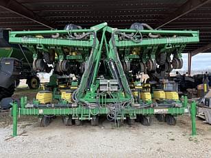 Main image John Deere 1725 1