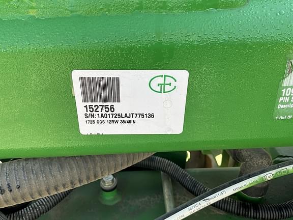 Image of John Deere 1725 equipment image 4