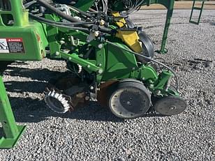 Main image John Deere 1725 12