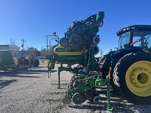 Main image John Deere 1725 8