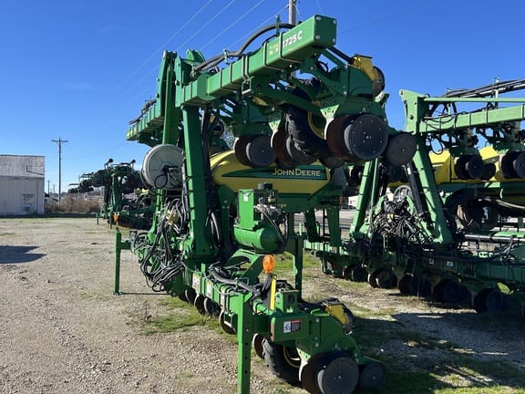 2019 John Deere 1725C Equipment Image0
