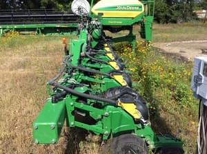 2019 John Deere 1725 CCS Image