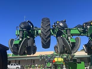 Main image John Deere 1725 10