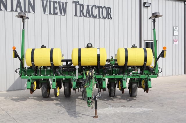 Image of John Deere 1755 equipment image 1