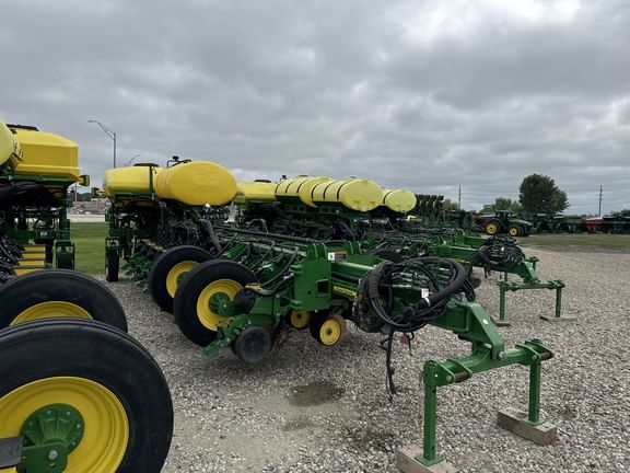 2019 John Deere 1775NT Image