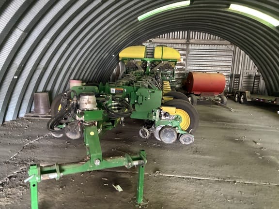 2019 John Deere 1775 Equipment Image0