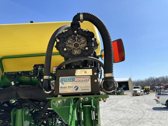 Image of John Deere 1775 equipment image 3