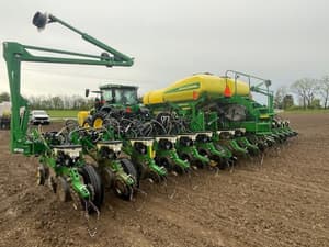2019 John Deere 1775 Image