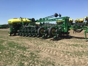 2019 John Deere 1775 Image