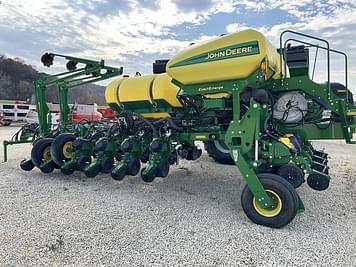 Main image John Deere 1775