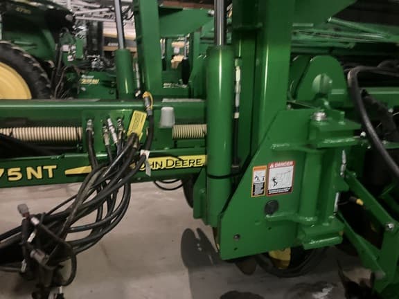 Image of John Deere 1775 equipment image 2
