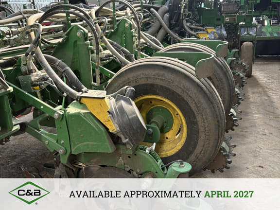 Image of John Deere 1775 Primary image