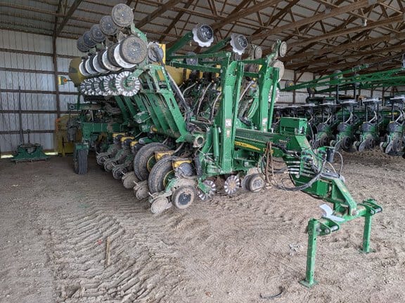 2019 John Deere 1795 Equipment Image0