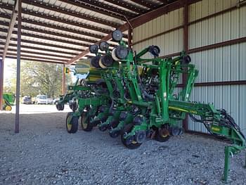 2019 John Deere 1795 Equipment Image0