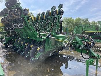 2019 John Deere 1795 Equipment Image0