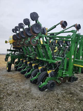 Image of John Deere 1795 Primary image