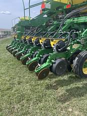 Main image John Deere 1795 8