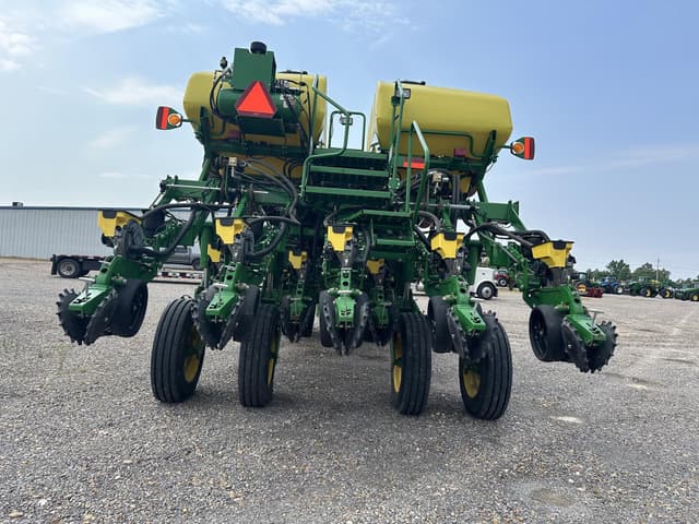 Image of John Deere 1795 equipment image 4