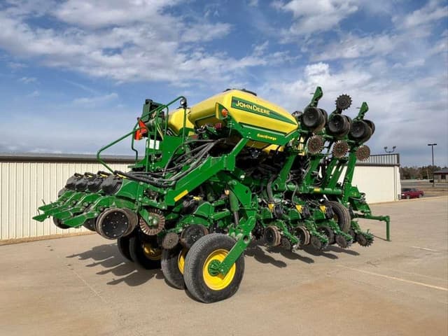 Image of John Deere 1795 equipment image 2