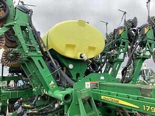 Main image John Deere 1795 8