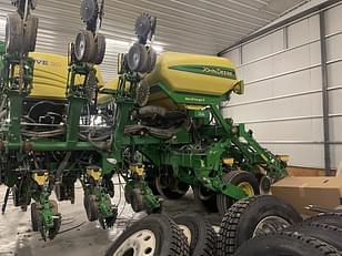 Main image John Deere 1795 9