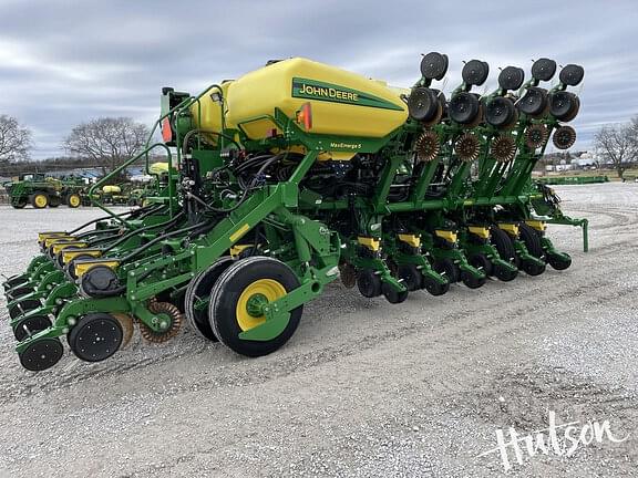 Image of John Deere 1795 equipment image 4