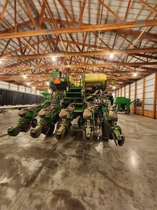 Image of John Deere 1795 equipment image 4