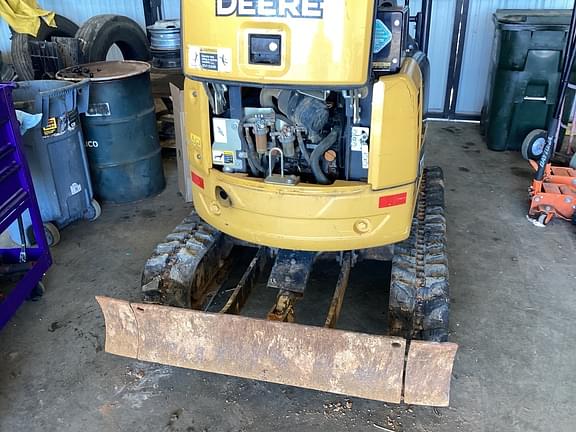 Image of John Deere 17G equipment image 4