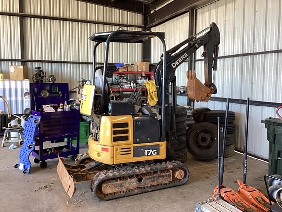 Image of John Deere 17G equipment image 3