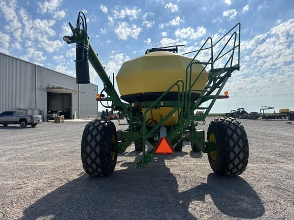 Image of John Deere 1890 equipment image 3