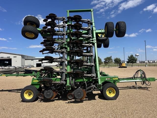 Image of John Deere 1890 equipment image 1