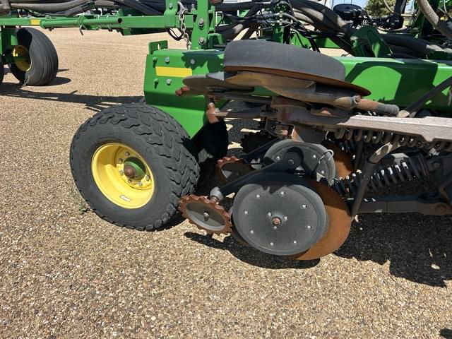 Image of John Deere 1890 equipment image 3
