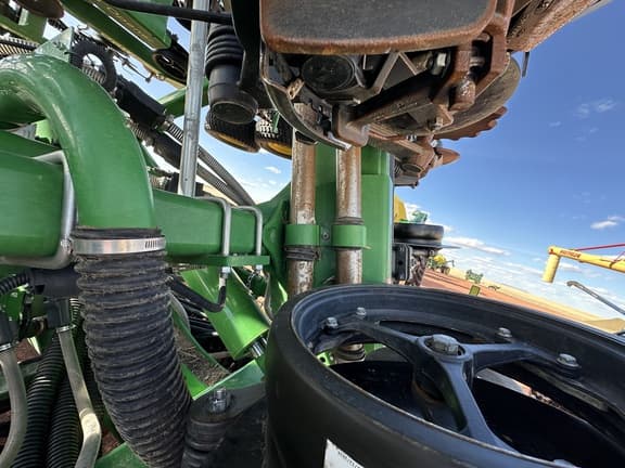 Image of John Deere 1890 equipment image 4