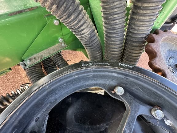 Image of John Deere 1890 equipment image 3