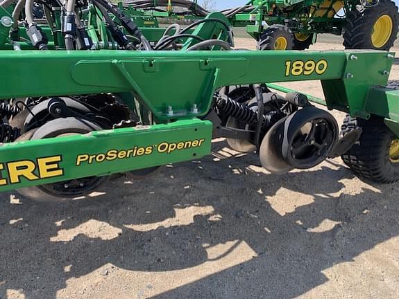 Image of John Deere 1890 equipment image 3