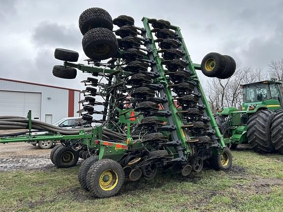 Image of John Deere 1890 equipment image 2