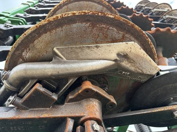 Image of John Deere 1890 equipment image 4